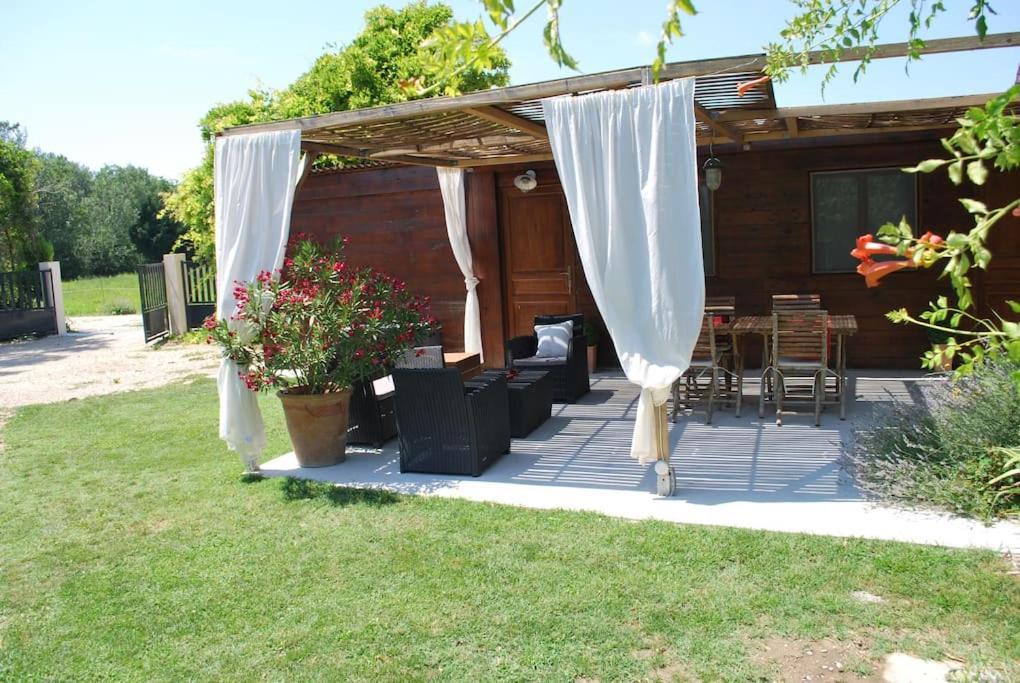 Le Cabanon Tendance Du Luberon Mérindol 외부 사진